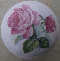 CERAMIC CABINET KNOB  PINK ROSE ROSES