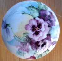 CERAMIC CABINET KNOB  PANSY  MAORGAN