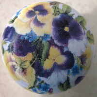 CERAMIC CABINET KNOB  PANSY 