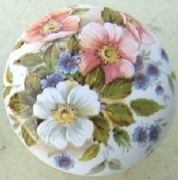 <b>Cabinet Knob Pink White Blue Flowers </b>