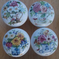 <b>Cabinet Knobs w/Coffee Cups &amp; Flowers </b>