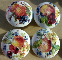 Cabinet knobs w/4 Fruit #10